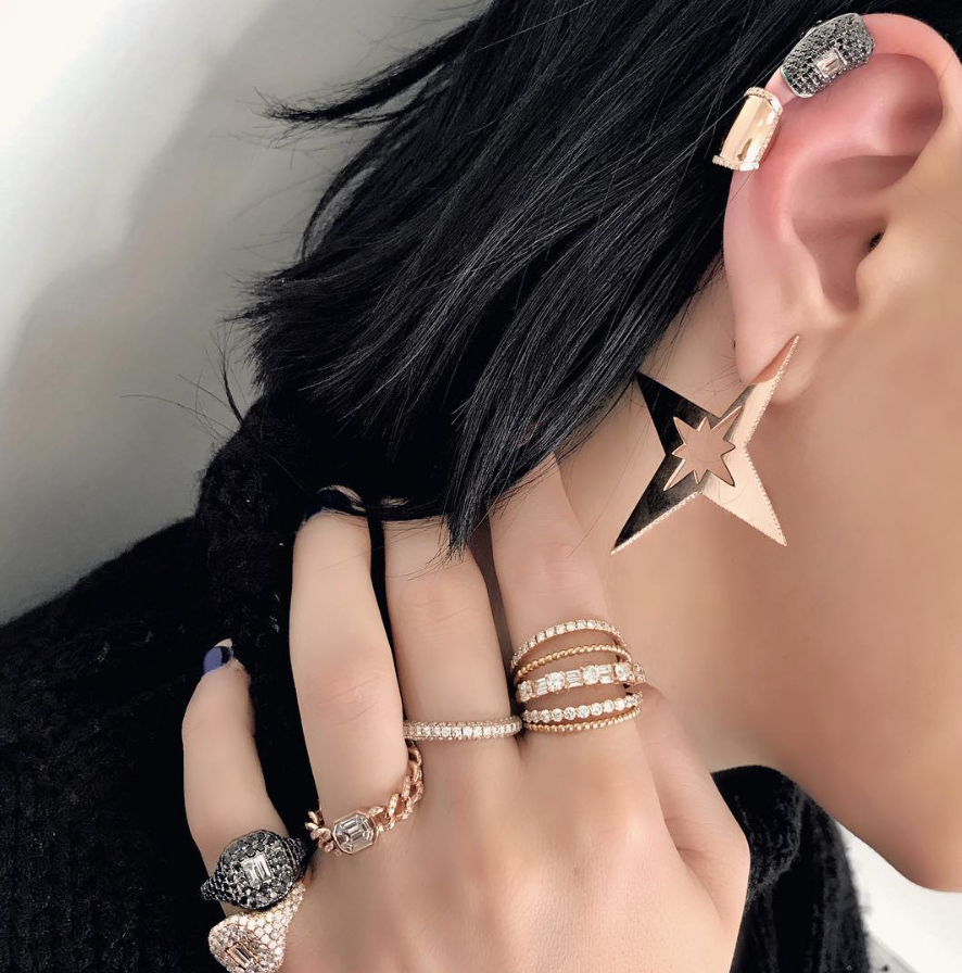 bag ear cuff.png